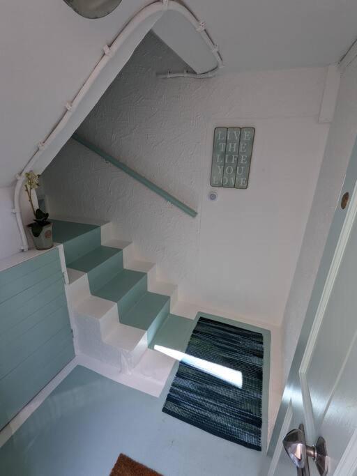 The Loft - Bright Centre Sleep 4 Apartment *