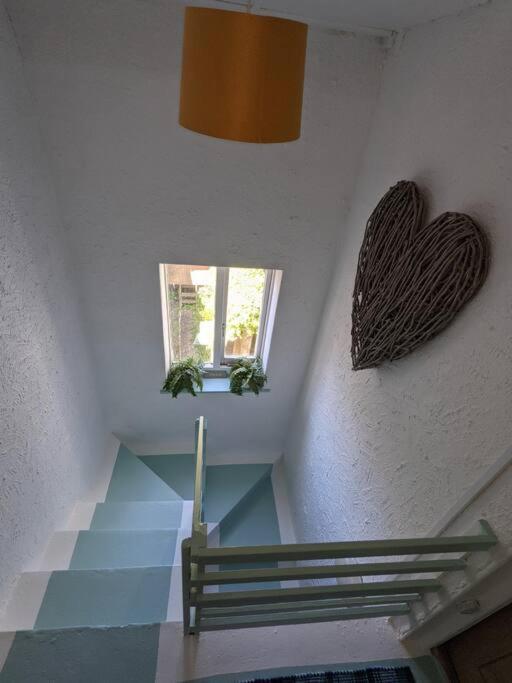 The Loft - Bright Centre Sleep 4 Apartment